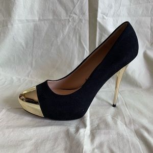 X Forever 21 Size 9 Gold Black Heels Heel 5”